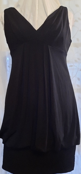 Eliza J Black v-neck scoop back Evening / Prom Dress (Missy) Size 12 - Picture 3 of 6